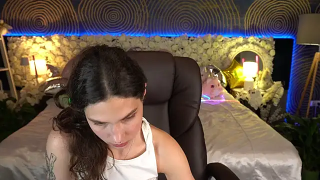 BabyFlowerr's Live XXX Chat