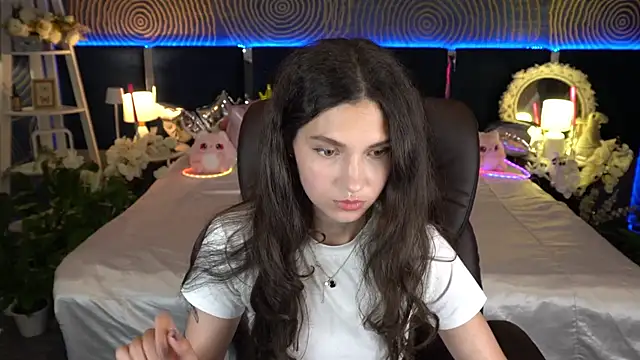 Živý XXX chat BabyFlowerr