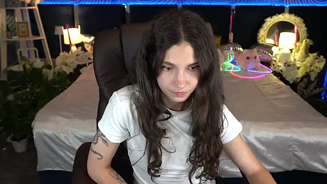 Chat XXX en directo de BabyFlowerr