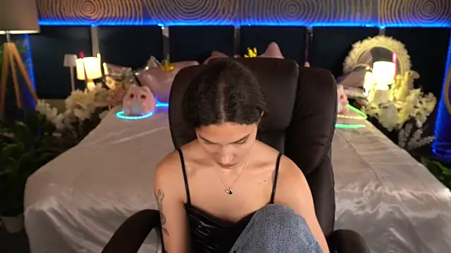 Chat XXX en directo de BabyFlowerr