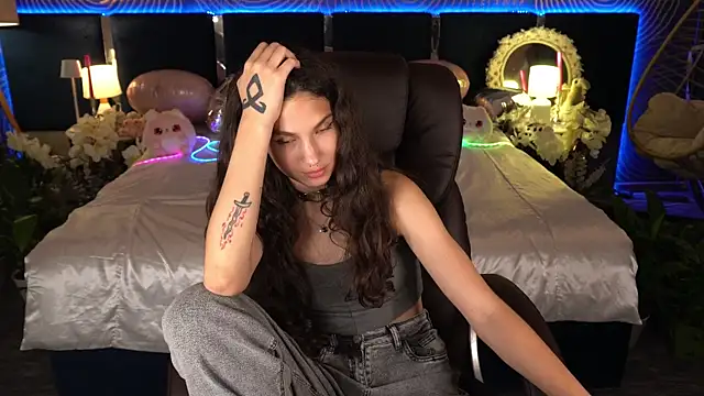 XXX chat uživo modela BabyFlowerr