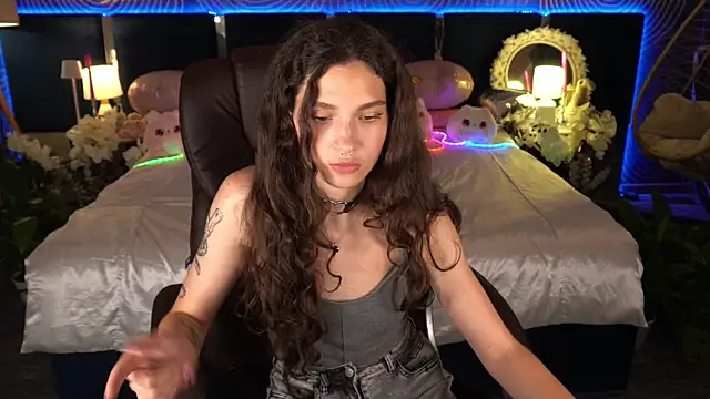 XXX chat uživo modela BabyFlowerr