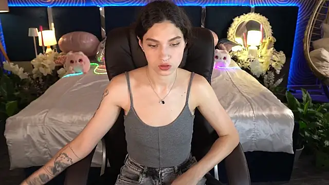 Chat XXX en directo de BabyFlowerr