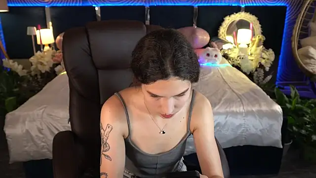 BabyFlowerr's Live XXX Chat