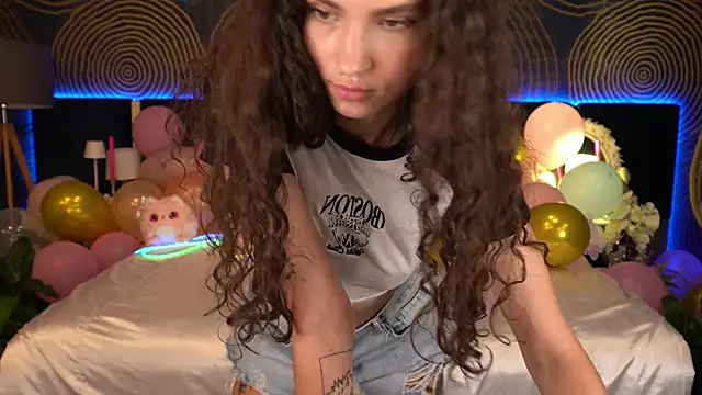 Show modela BabyFlowerr na web-kameri