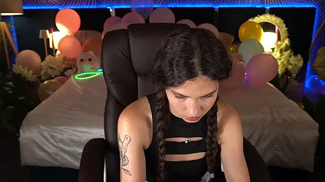 Chat +18 de BabyFlowerr ao vivo