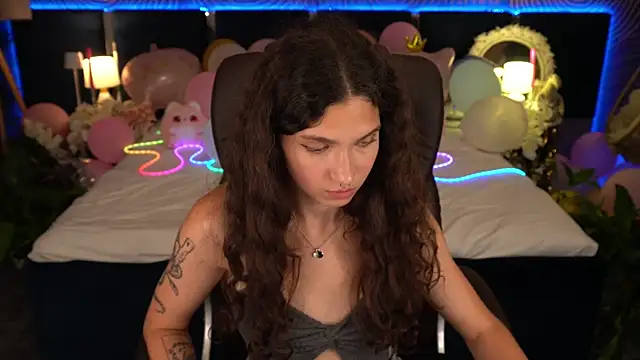 צ'אט XXX בשידור חי של BabyFlowerr