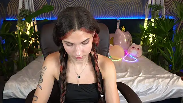 Chat +18 de BabyFlowerr ao vivo