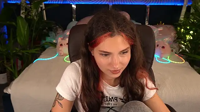 Chat +18 de BabyFlowerr ao vivo