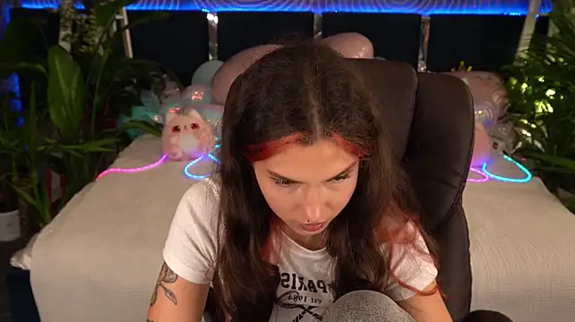 BabyFlowerr Chat XXX in diretta