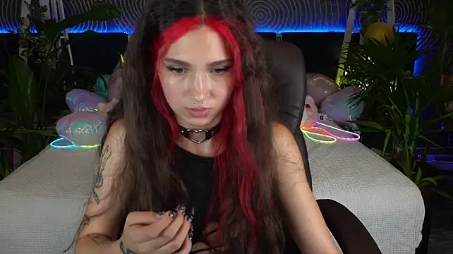 BabyFlowerr élő XXX-chatje