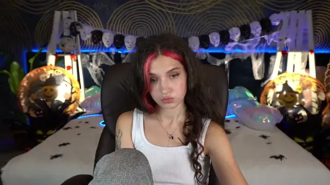 BabyFlowerr Show in webcam