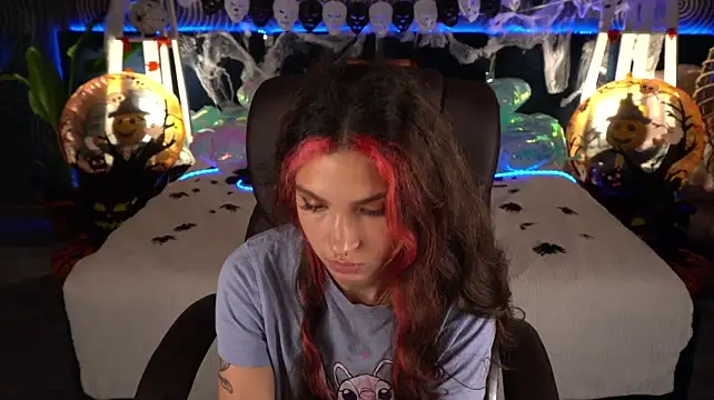 Show de BabyFlowerr na webcam