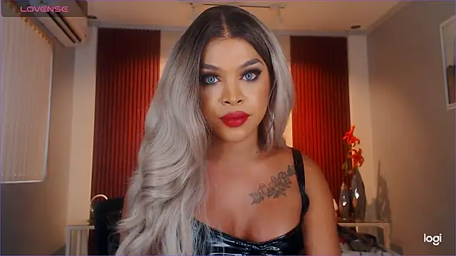 MarryQueen22 Adlı Modelin Web Kamerası Şovu