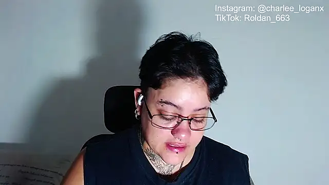 Chat +18 de Techno_420_ ao vivo