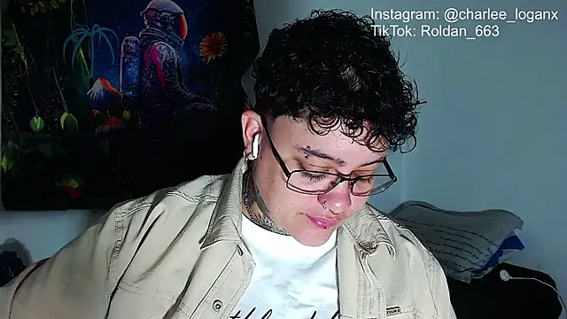 Techno_420_ – webcam-show