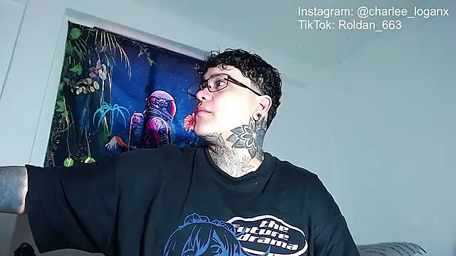 Techno_420_ Show in webcam