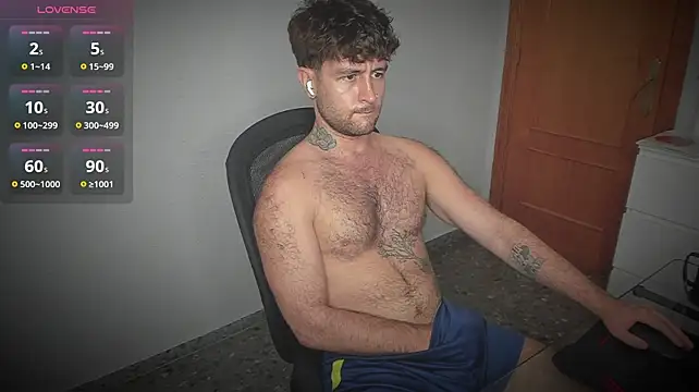 HonestAndrew Show Webcam