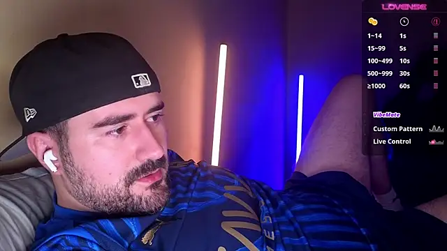 DominantTheo Show Webcam