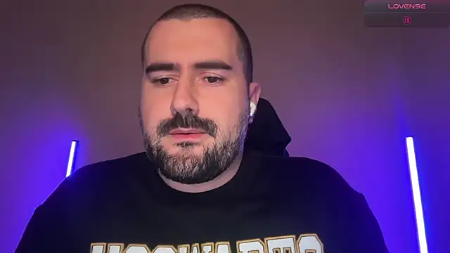 DominantTheon Webbikameraesitys