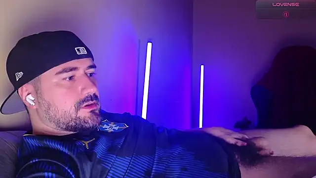DominantTheo's Webcam Show