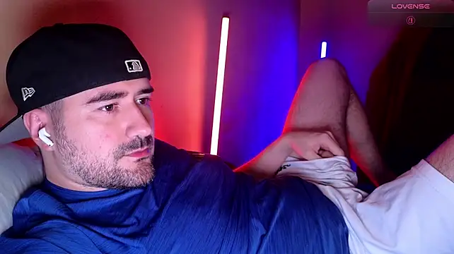 Pokazy przed kamerką – dom_theo