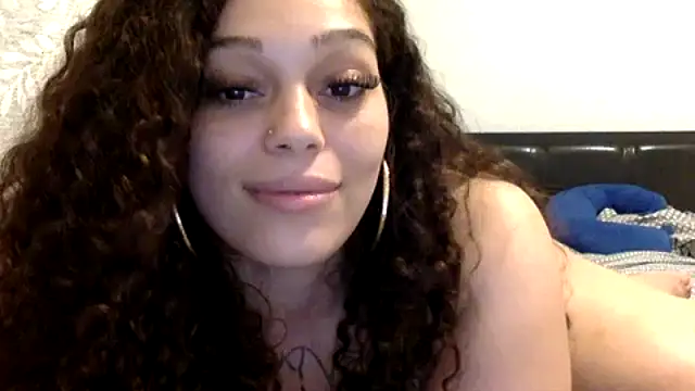 sapphirestorm8 Show in webcam