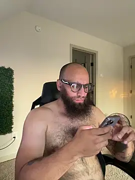 MastaWolfy's Live XXX Chat