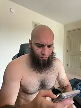 MastaWolfy's Live XXX Chat