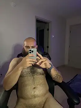 MastaWolfy's Live XXX Chat