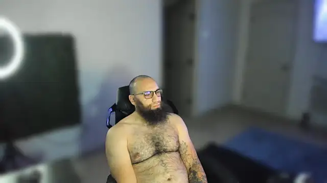 MastaWolfy Show in webcam