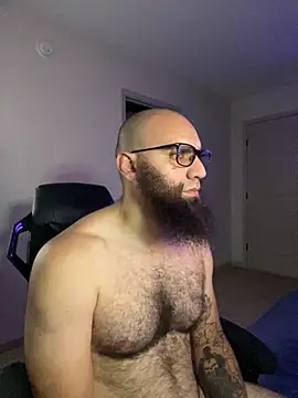 MastaWolfy's Live XXX Chat