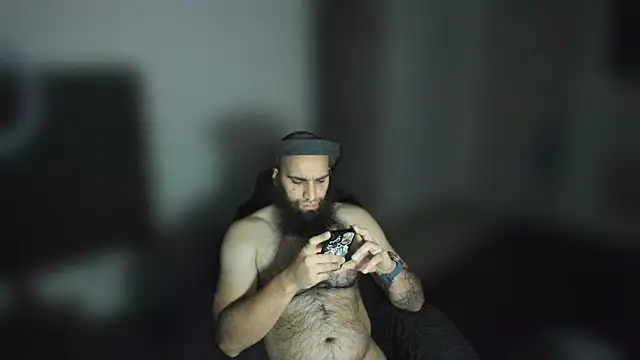 MastaWolfy Pertunjukan Webcam