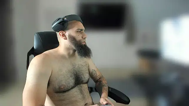 MastaWolfy's Webcam Show