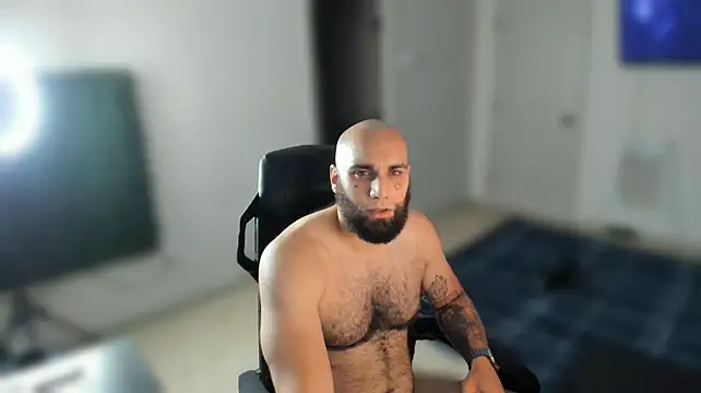 Živý XXX chat MastaWolfy