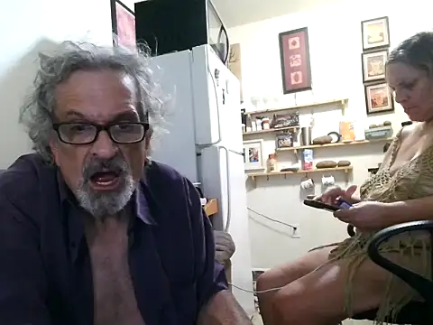Victoria121565Harley: διαδικτυακό σόου στην κάμερα