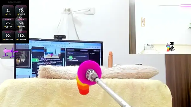 Paulina_Davis_ ওয়েবক্যাম শো