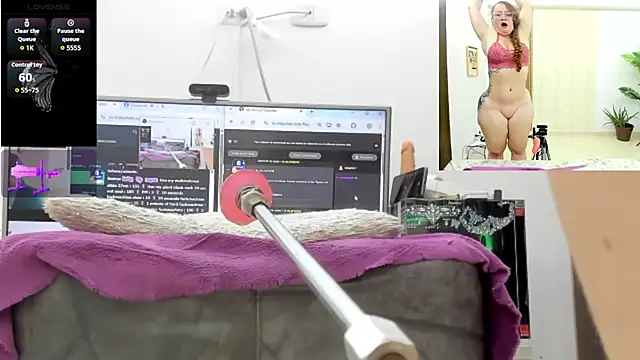 Paulina_Davis_ XXX чат на живо