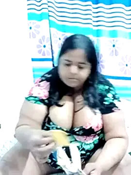 SusanaEshwar's Live XXX Chat