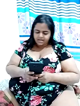 SusanaEshwar's Live XXX Chat
