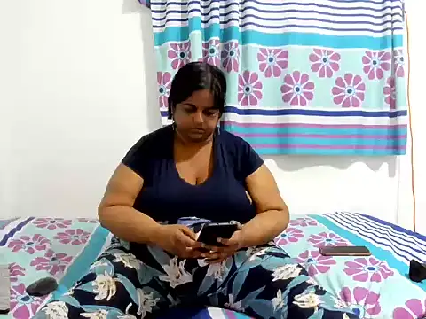 XXX chat uživo modela SusanaEshwar