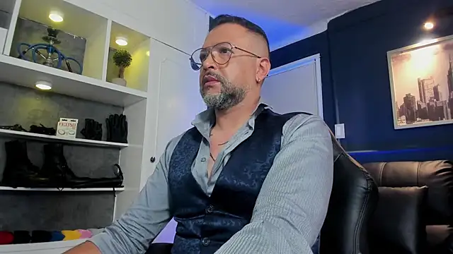 Show modela MrFrank_tattoo na web-kameri