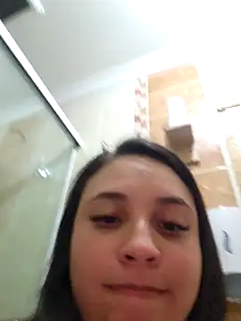 دردشة LizzRouse الجنسية المباشرة