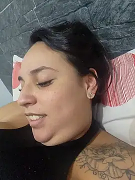Chat XXX ao vivo de LizzRouse