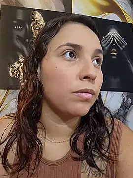 LizzRouse XXX чат на живо