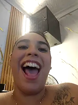 XXX chat uživo modela LizzRouse