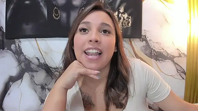 LizzRouse: онлайн-секс-чат