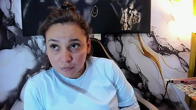 Chat +18 de LizzRouse ao vivo