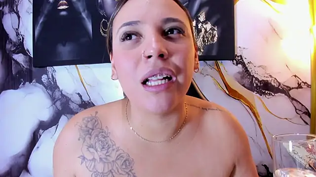 Chat XXX ao vivo de LizzRouse