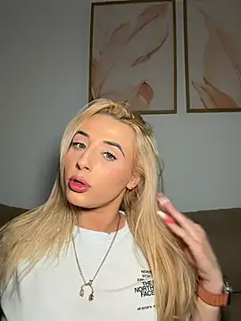 Strongqueen: απευθείας συνομιλία ΧΧΧ